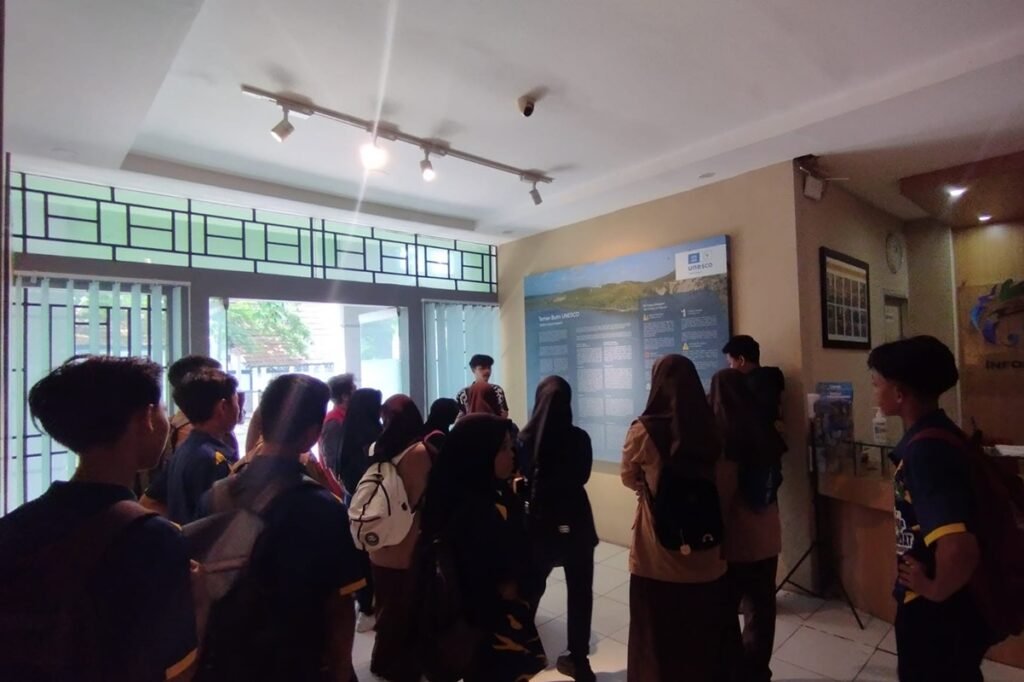 Pusat Informasi Geopark Ciletuh Palabuhanratu6 1024x682