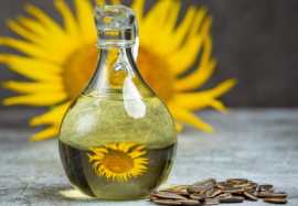 3 Manfaat Minyak Bunga Matahari untuk Kesehatan Kulit3 Manfaat Minyak Bunga Matahari untuk Kesehatan Kulit