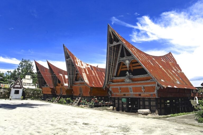 Toba 2012 museum batu kursi raja siallagan Antonious Pratama 1024x683 1 768x512