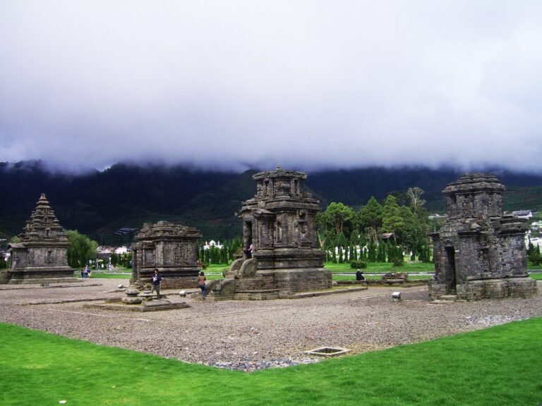 candi dieng 2 768x576
