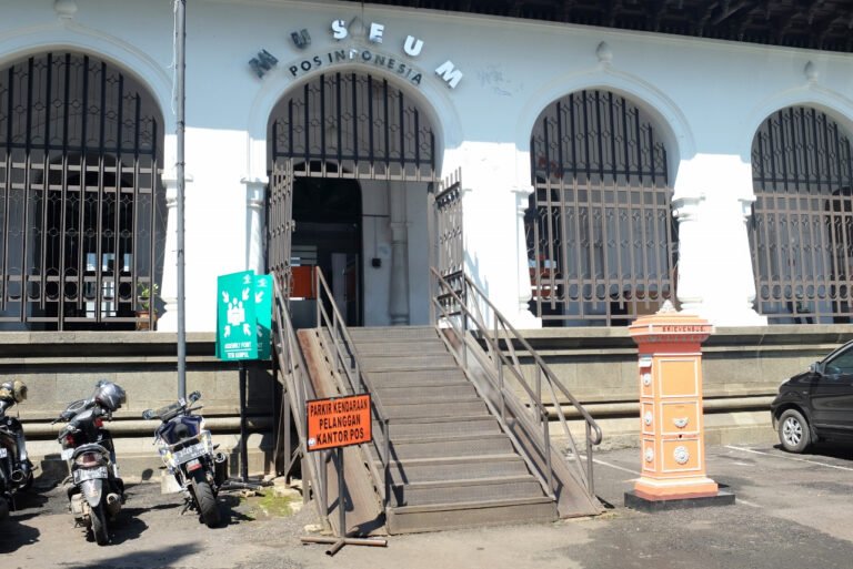 cover museum pos 1280x855 1 768x513