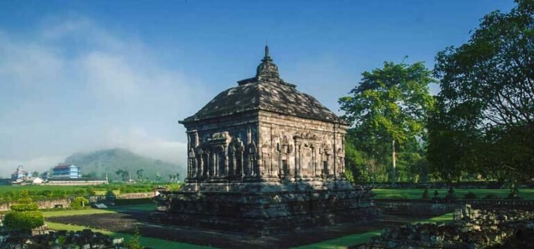 lokasi candi banyunibo 768x358