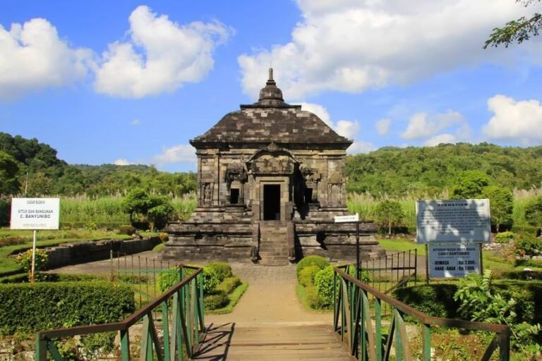 rute candi banyunibo 768x512