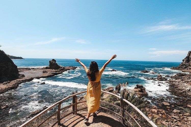 10 Rekomendasi Pantai di Gunungkidul yang Menggundang Decak Kagum
