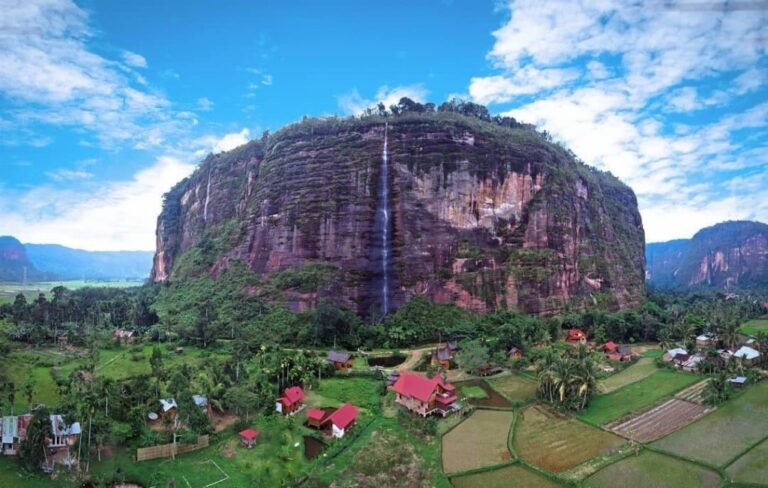 59614398 582089328949693 6598456733168403729 n1 1024x650 1 768x488