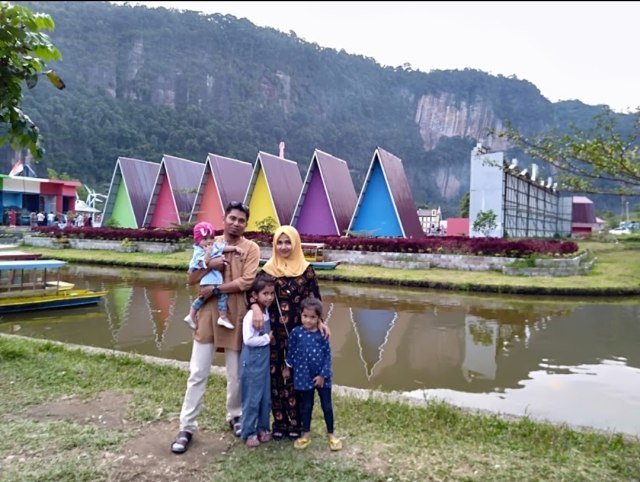 uuinygydxm3b9v9jbhzw