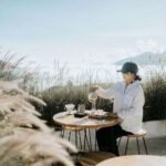 8 Tempat Makan Unik yang Patut Dikunjungi, Ada Kafe di Atas Awan