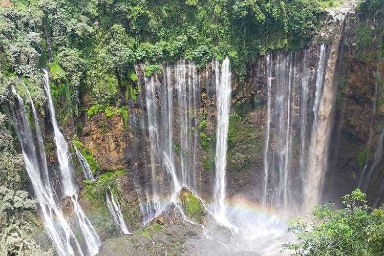 7 Tips Wisata ke Air Terjun saat Musim Hujan, Waspada Banjir Bandang
