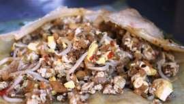 Jelajah Kuliner di Kawasan Kelenteng Hok Tek Bio Bogor, Mampir ke Lumpia Basah Erner yang Legendaris