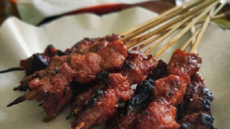 Cari Kuliner untuk Makan Malam di Surabaya? Berikut Rekomendasi 6 Sate Enak yang Wajib Kamu Coba