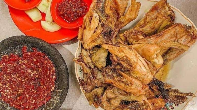 5 Tempat Makan Ayam Goreng di Semarang, Disajikan dengan Beragam Pilihan Sambal nan Pedas