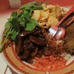 8 Kuliner Khas Betawi yang Terkenal Enak, Ada Nasi Uduk hingga Kerak Telor