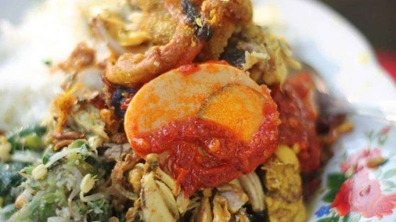 Nasi Campur Kaypang dan 4 Nasi Campur Enak di Malang untuk Makan Malam, Murah dan Nikmat