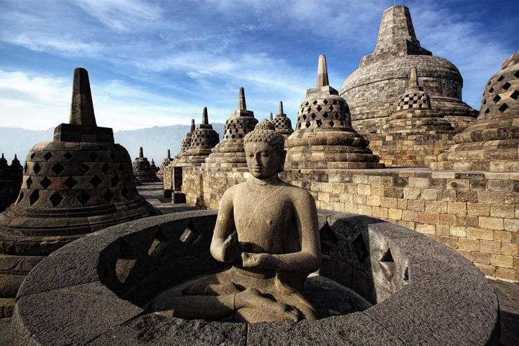 5 Fakta Menarik Candi Borobudur, Candi Buddha Terbesar di Dunia