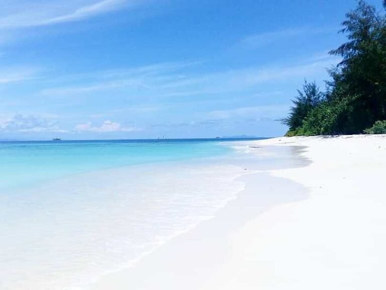 biaya ke pulau karang 768x576