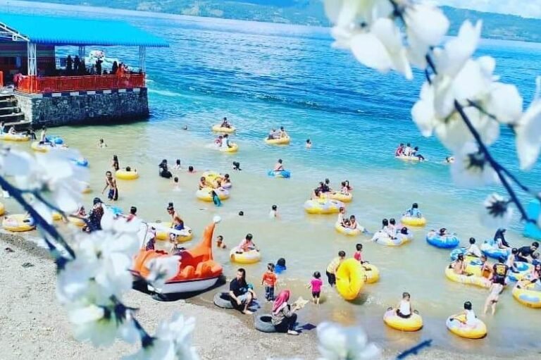 pantai raya tigaras 768x511