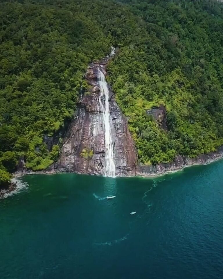 pulau mursala tapanuli tengah 819x1024 1 768x960