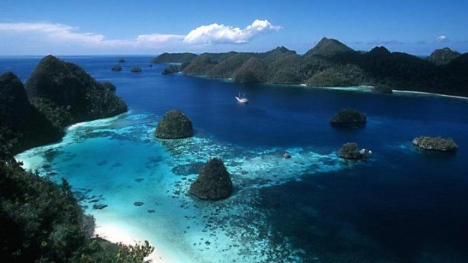 173436 bunaken 665 374