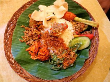 Nasi Punel, Makanan Khas Pasuruan yang Tak Boleh Dilewatkan