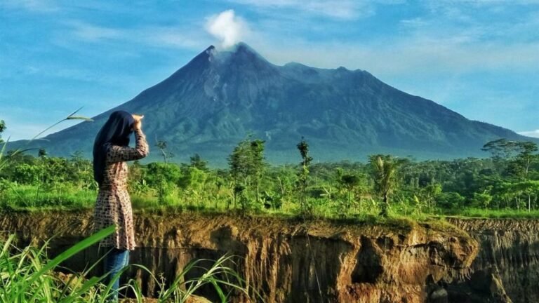 deles indah  768x432