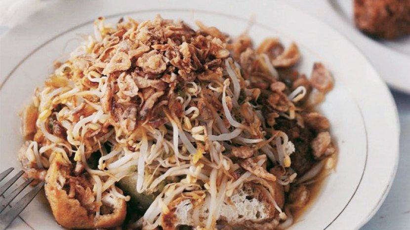 Rekomendasi 5 Tempat Makan Lontong Balap di Surabaya yang Enak untuk Sarapan
