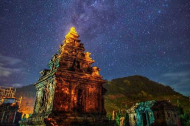 Tak Perlu ke Luar Negeri, 6 Spot Epik Melihat Milky Way di Indonesia
