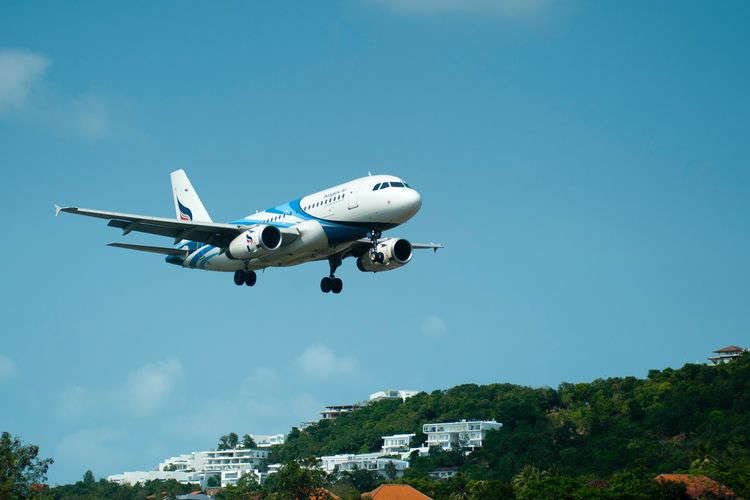 Pertama Kali Naik Pesawat? Ini 10 Tahap Naik Pesawat dari Berangkat sampai Tujuan