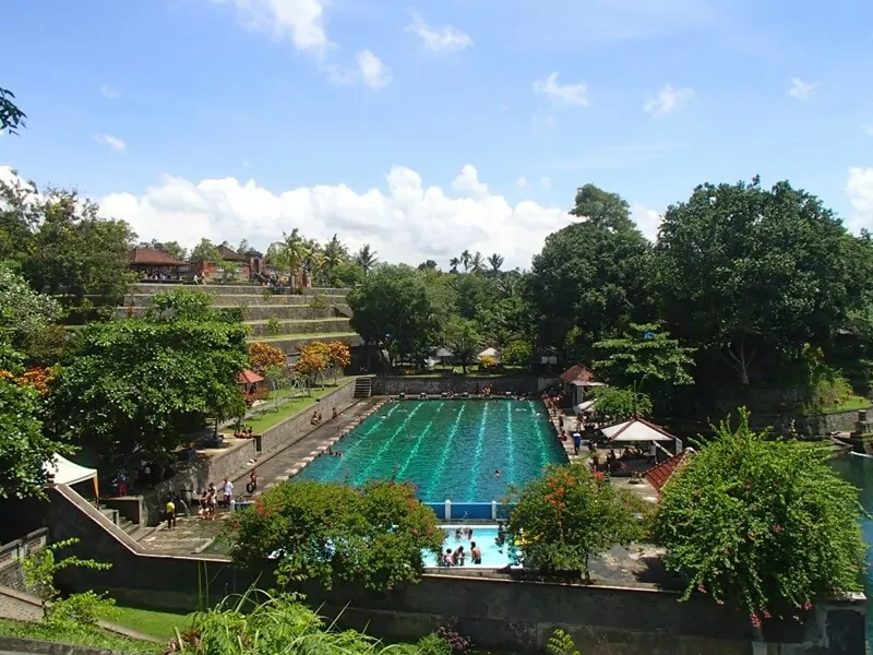 Area Kolam Berenang