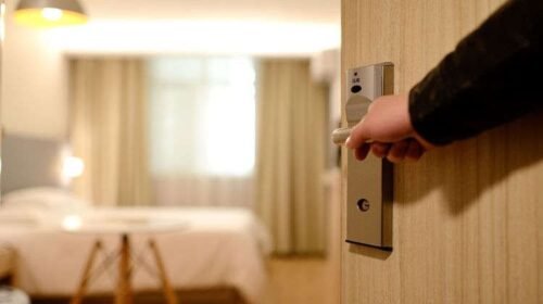 Kenapa Check In Hotel Pukul 14.00 dan Check Out Pukul 12.00, Ini Alasannya