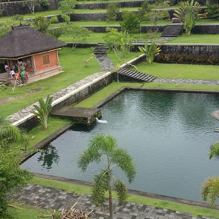 Kolam Padmawangi Taman Narmada by @nanitabelly 768x768