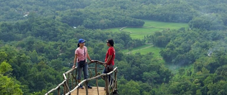 Puncak Seribu Batu Songgo Langit.paketwisatajogjamurah.net 768x321