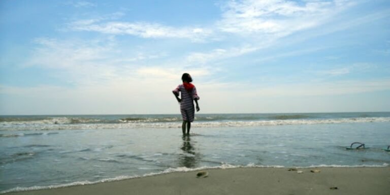 Kegiatan Pantai Lamaru 768x384