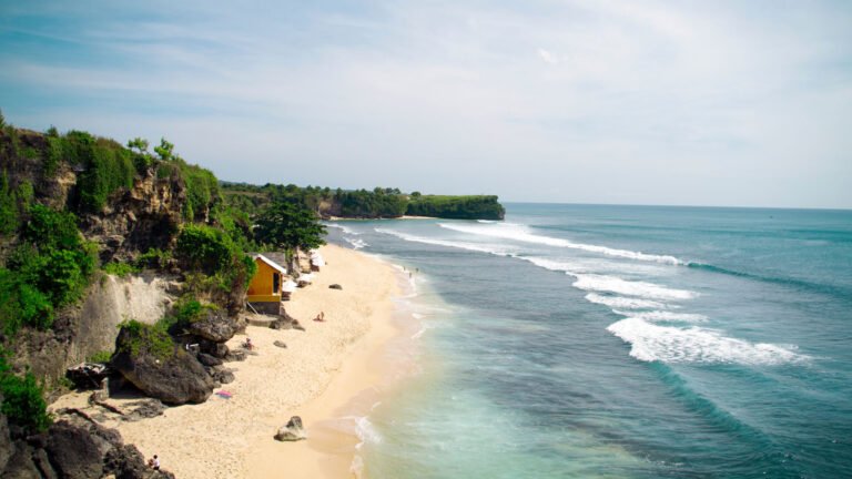 Pantai Balangan Bali Feature Image 768x432