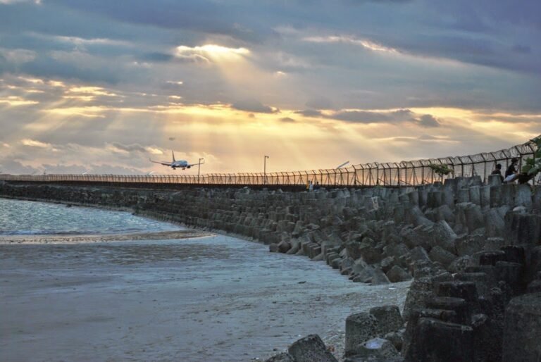 Pantai Kelan Tuban 3 1024x685 1 768x514