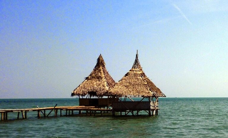 Pantai Pungkruk Jepara 768x465