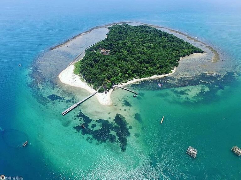 Pulau Panjang di Jepara 768x576