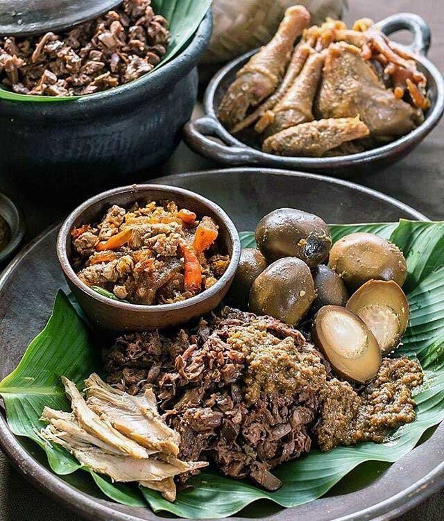 gudeg yu djum 640x751 1