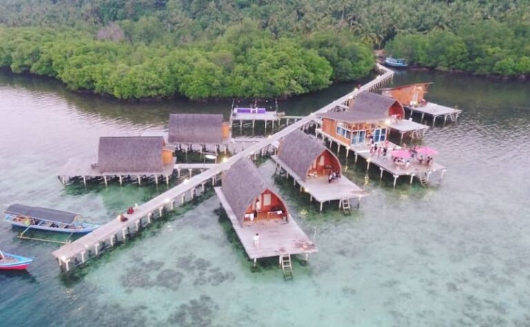 wisata pulau pahawang surga bawah laut tersembunyi di lampung selatan Uu1RK6rN3S 768x474