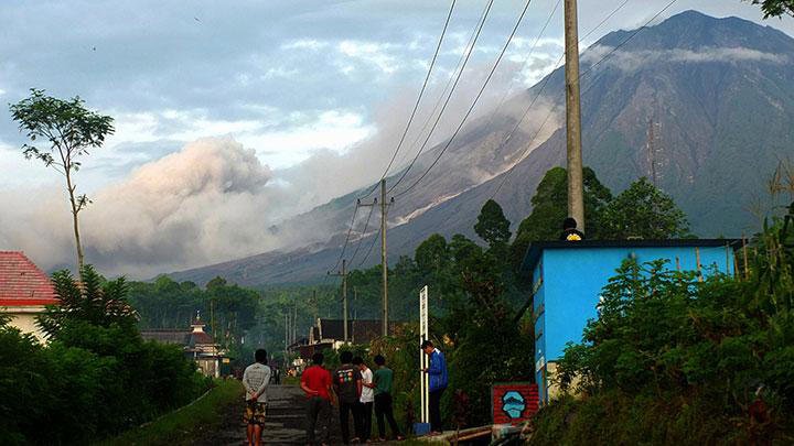 Kepercayaan dan Sederet Mitos Gunung Agung di Bali
