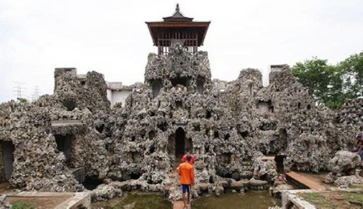 Dua Versi Asal-usul Sejarah Gua Sunyaragi di Kasultanan Kasepuhan Cirebon