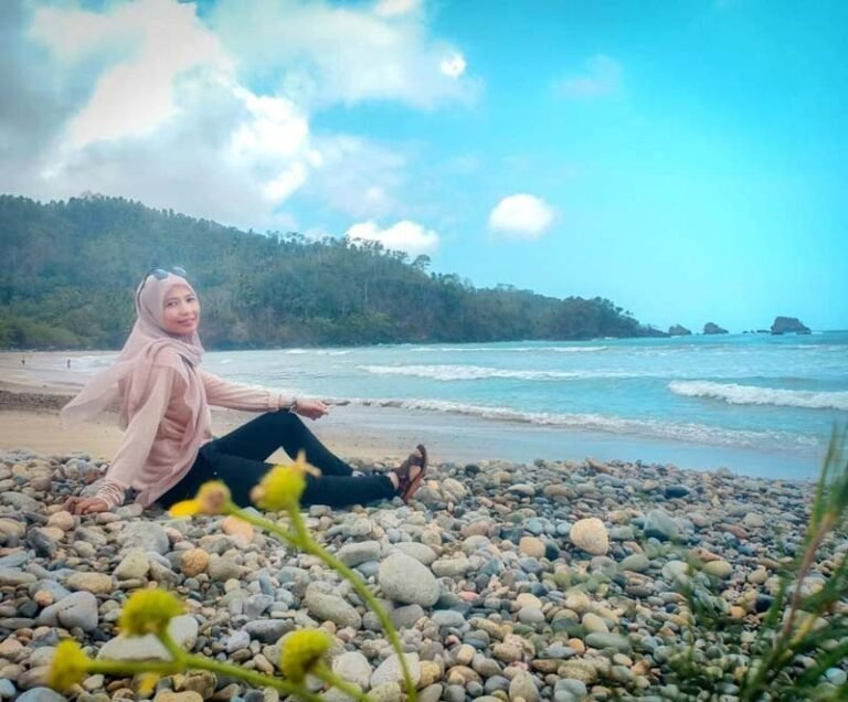 Pantai Lenggoksono Malang 3 768x636