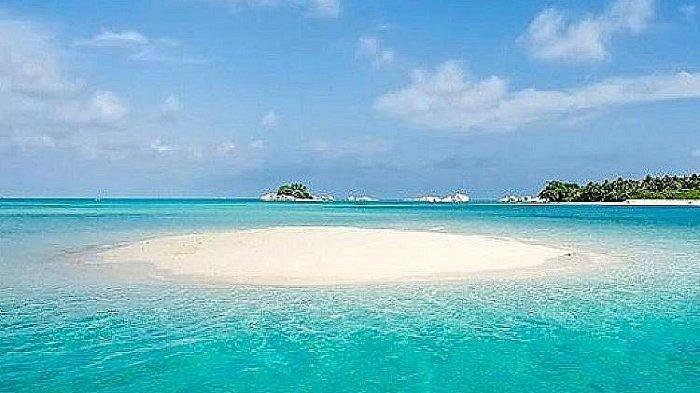 Pesona Pulau Pasir Belitung, Hanya dapat Dikunjungi Saat Air Laut Surut