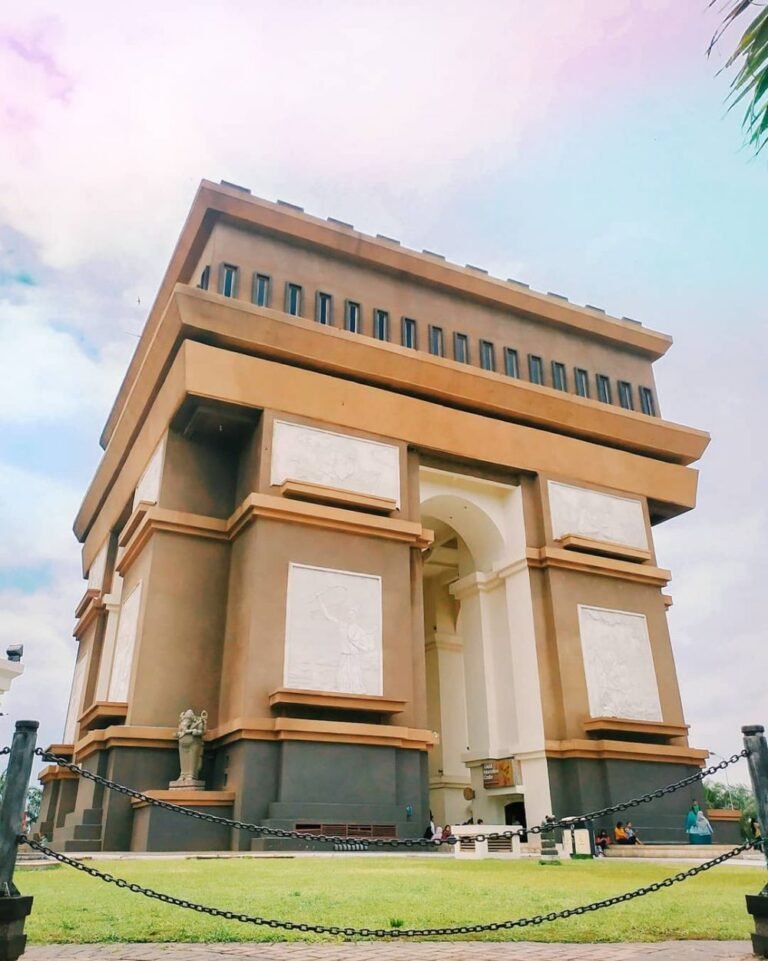 80445541 2438204556431318 1138920778796255413 n 7fab40be0caf33bc2f2a947d28b9993e 768x961