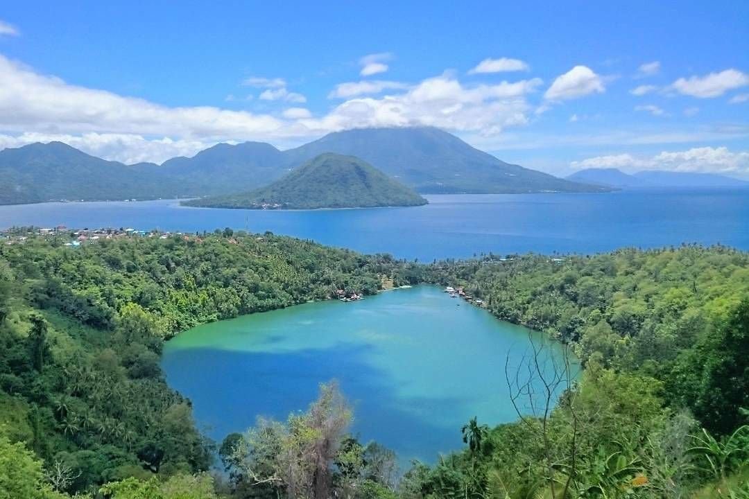 7 Pilihan Tempat Wisata Seru di Maluku Utara, Danau Laguna Menyajikan Keindahan Alam