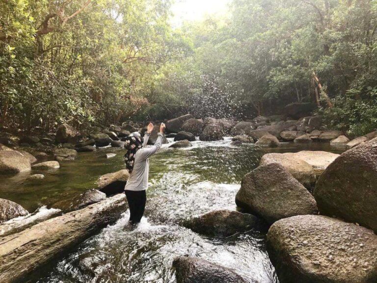 Wisata Batu Mentas Belitung5 768x576