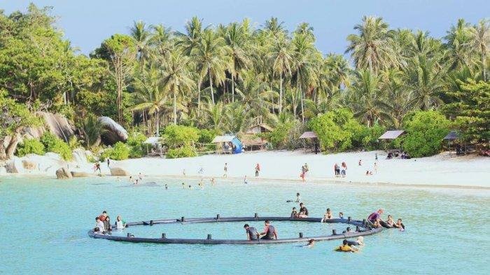 pantai siangau desa teluk limau kecamatan parittiga