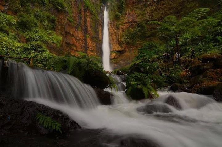 Air Terjun Kapas Biru
