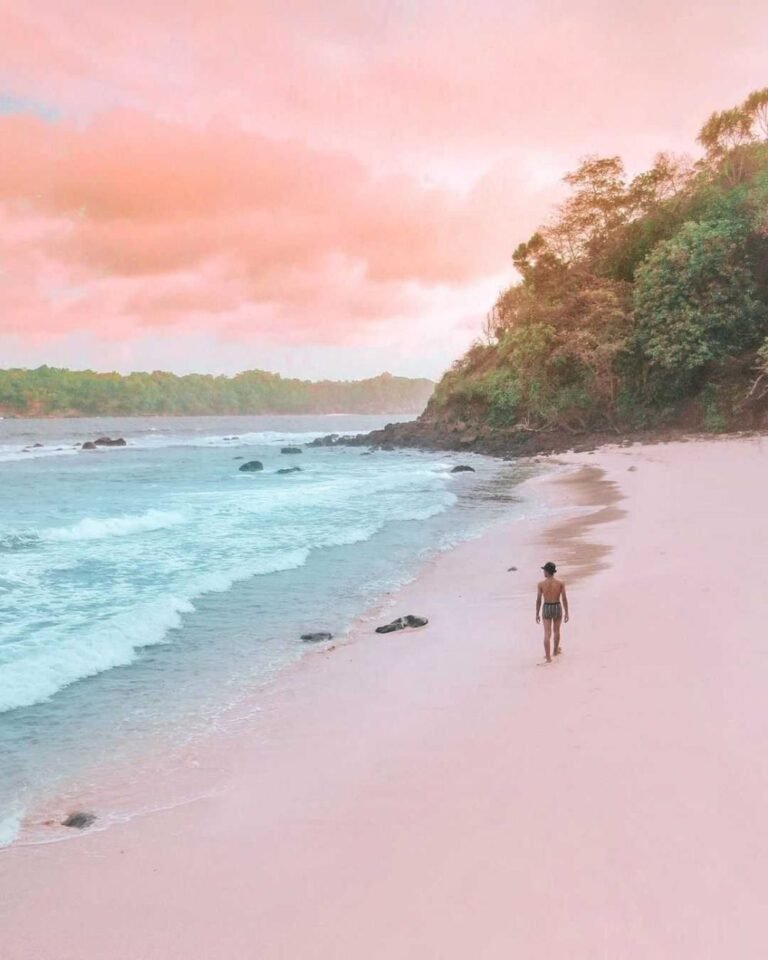 Wisata Pantai Sendiki2 768x960