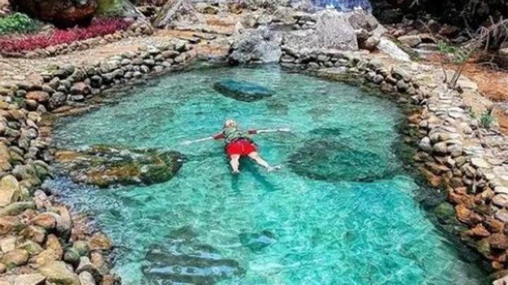 Pesona Keindahan Lembah Tepus di Bogor, Air Terjun Bertingkat dan Biru Jernih