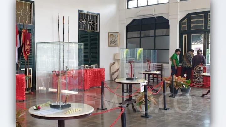 Keris Era Majapahit Sampai Hamengku Buwono I Dipamerkan di Yogyakarta